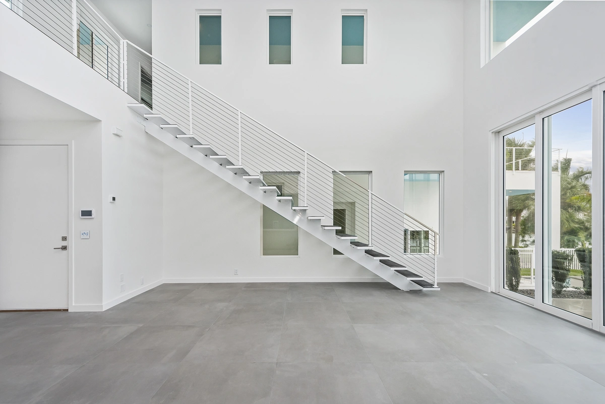 08-staircase_39_MTBH-Belleair-21