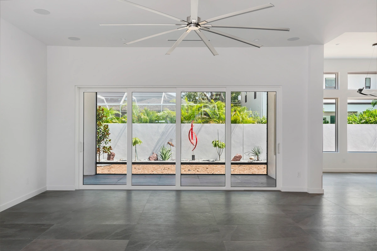 01-entryfoyer_41_MTBH_-_4305_W_San_Pedro_St_-__16_
