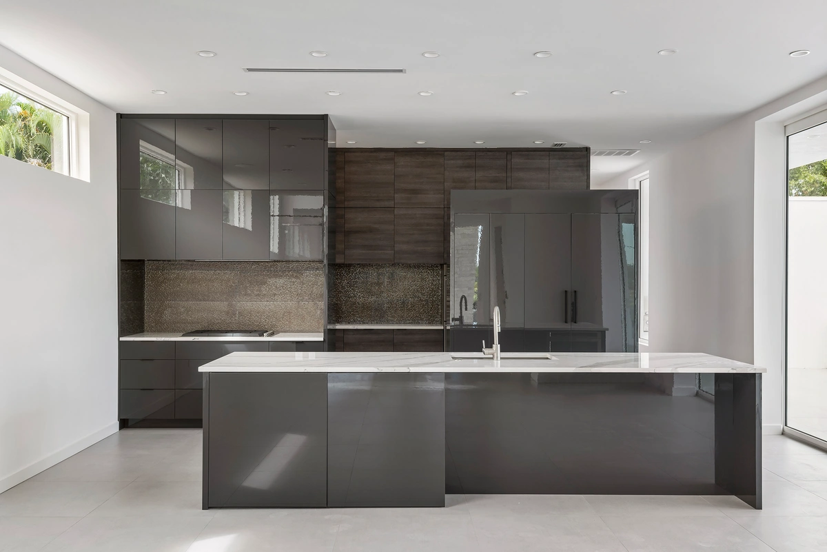 07-kitchen_44_MTBH_110PalmeraBlvd_007