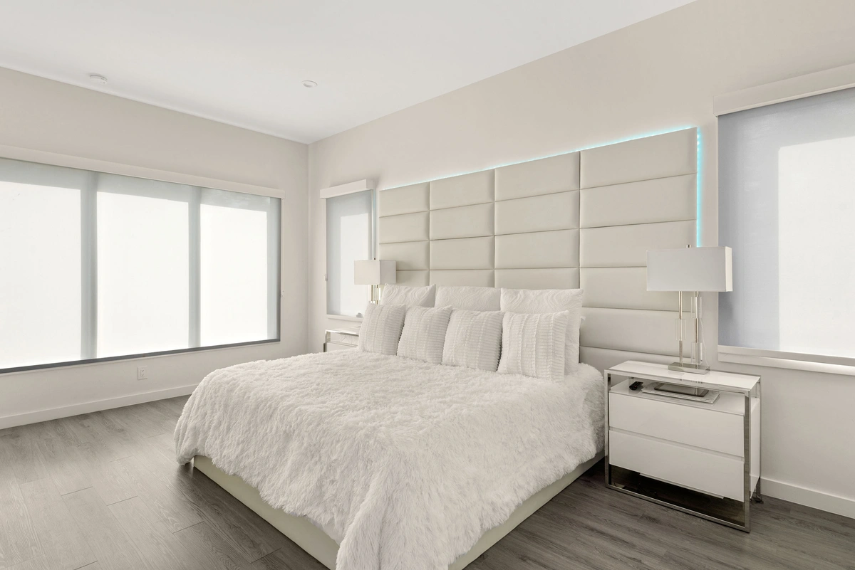 09-bedroom_38_MTBH_651_12th_Ave_S__12_