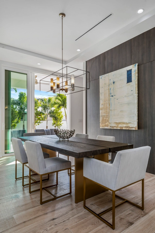 08-diningroom_44_MTBH_146_18th_Ave_NE_009