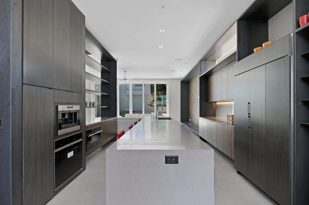 03-kitchen_44_home_of_distinction_006-1024x680