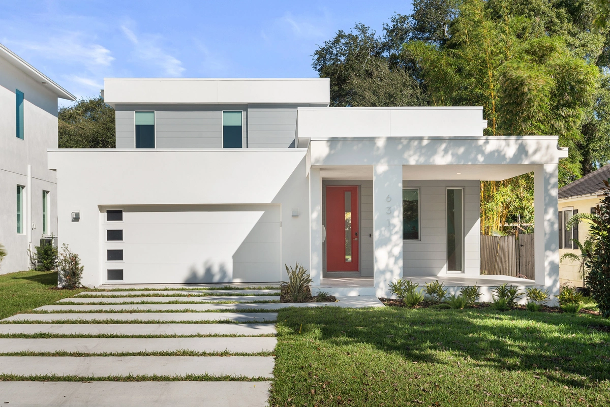 01-frontexterior_45_MTBH_631_12th_Ave_S__1_