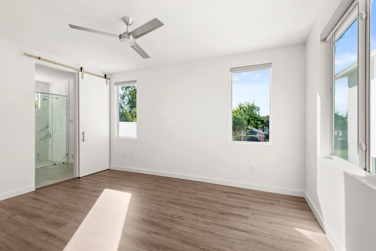 06-greatroom_39_MTBH_631_12th_Ave_S__17_