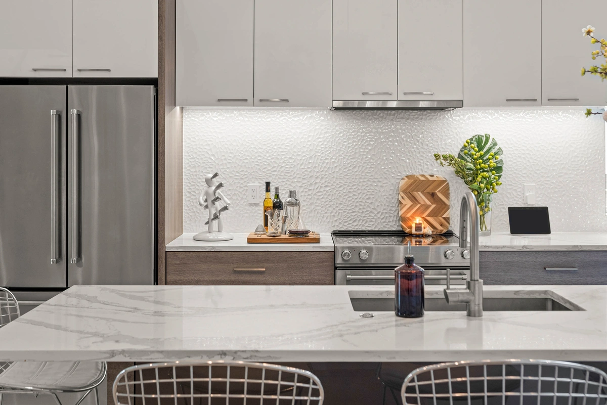 10-kitchen_42_MTBH_631_12th_Ave_S_new__5_