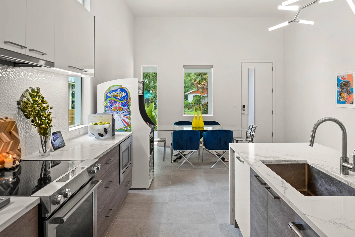 28-laundryroom_42_MTBH_631_12th_Ave_S_new__2_