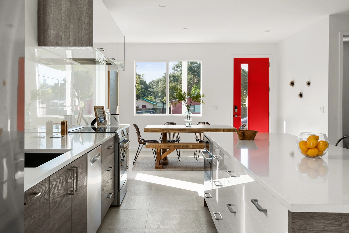 14-kitchen_43_MTBH_-_637_12th_Ave_S_-__16_