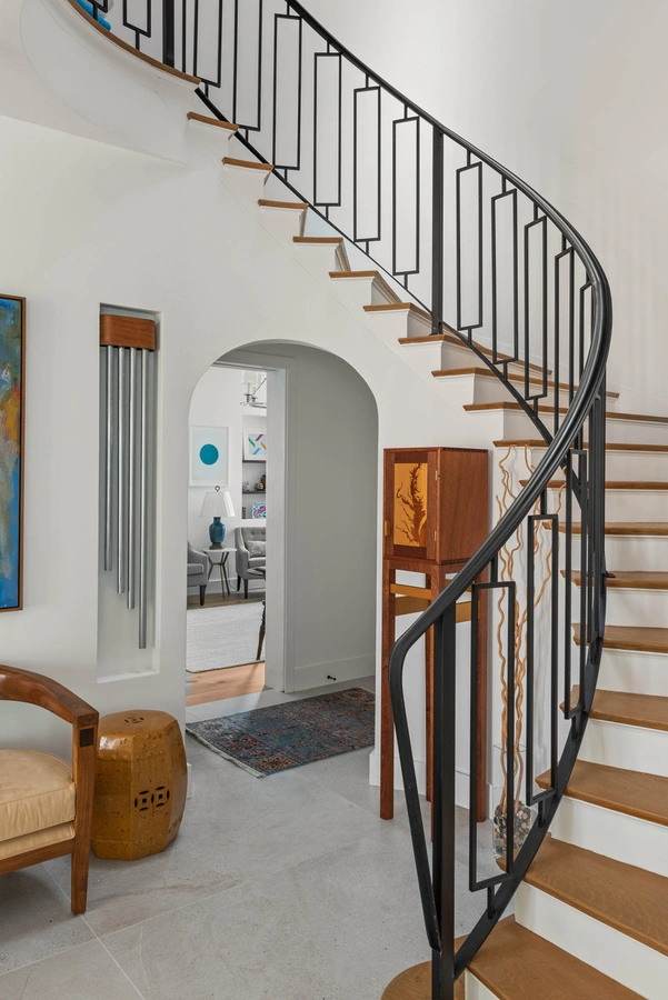 03-entryfoyer_43_1145_15th_Ave_N__8_