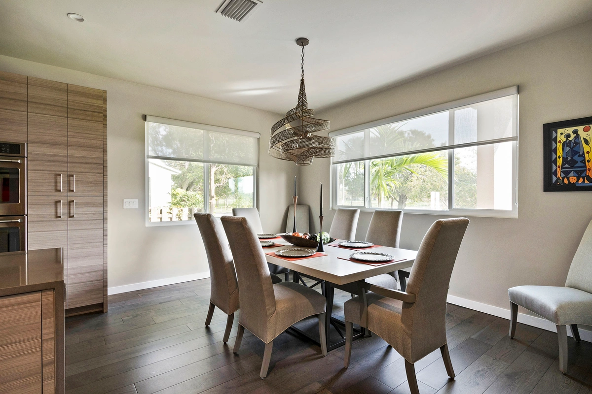06-diningroom_45_1800CrescentLakeDrN_005