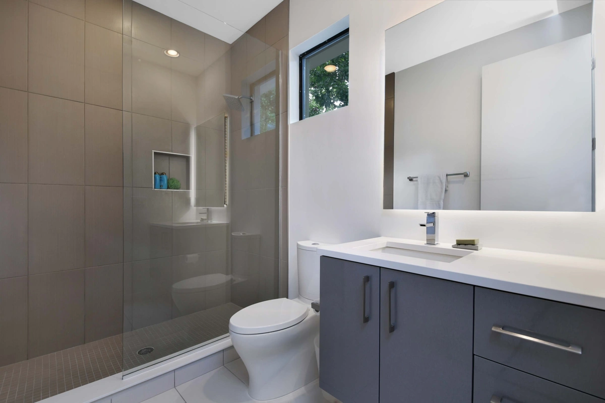 13-primarybathroom_43_WDorchester_025