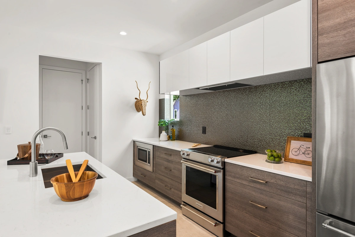 MTBH_1314_1-2_W_Lemon_St_interior__10_